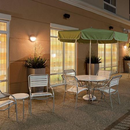 Fairfield Inn & Suites Lewisburg Restaurant photo