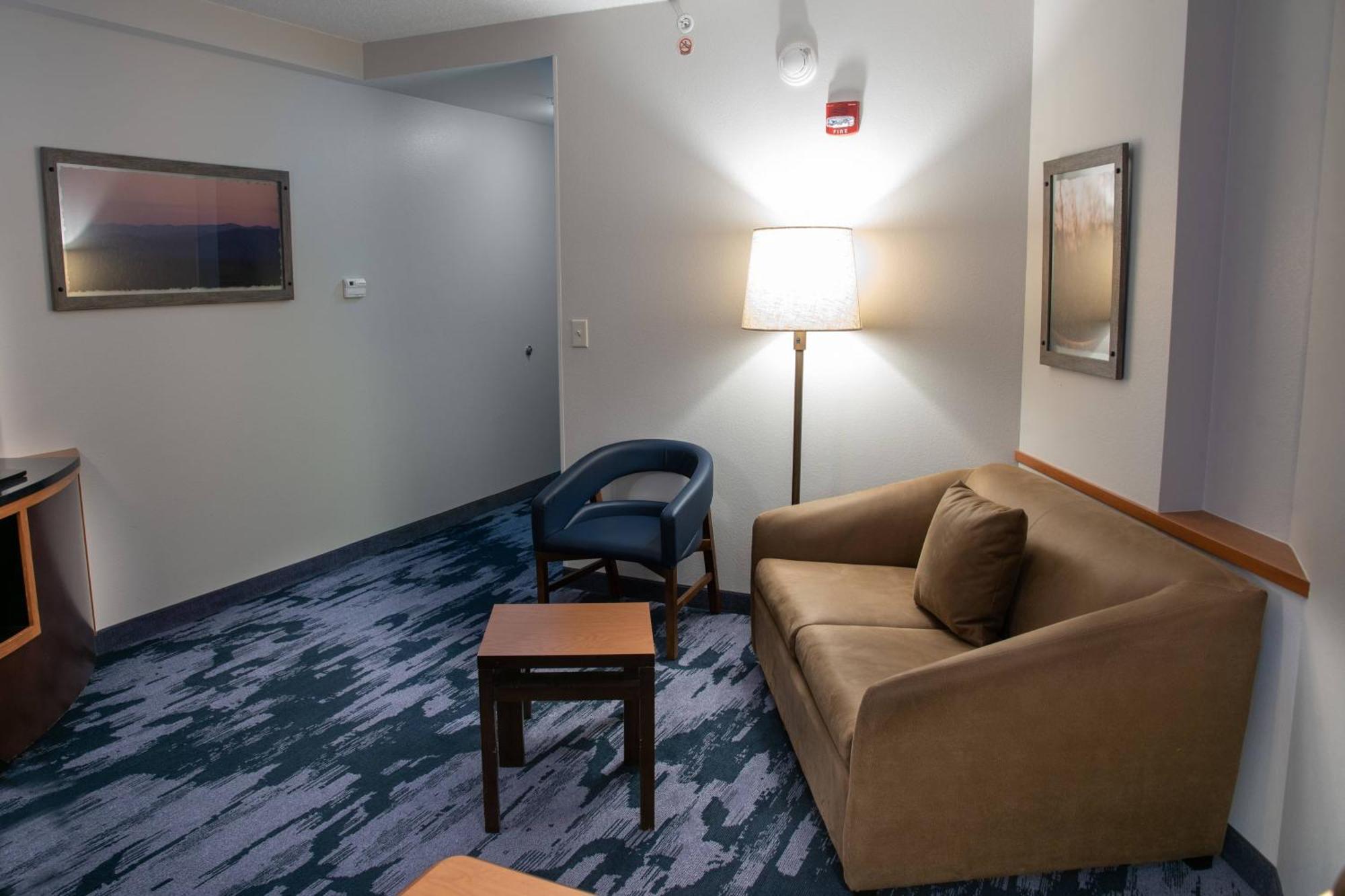 Fairfield Inn & Suites Lewisburg Exterior photo